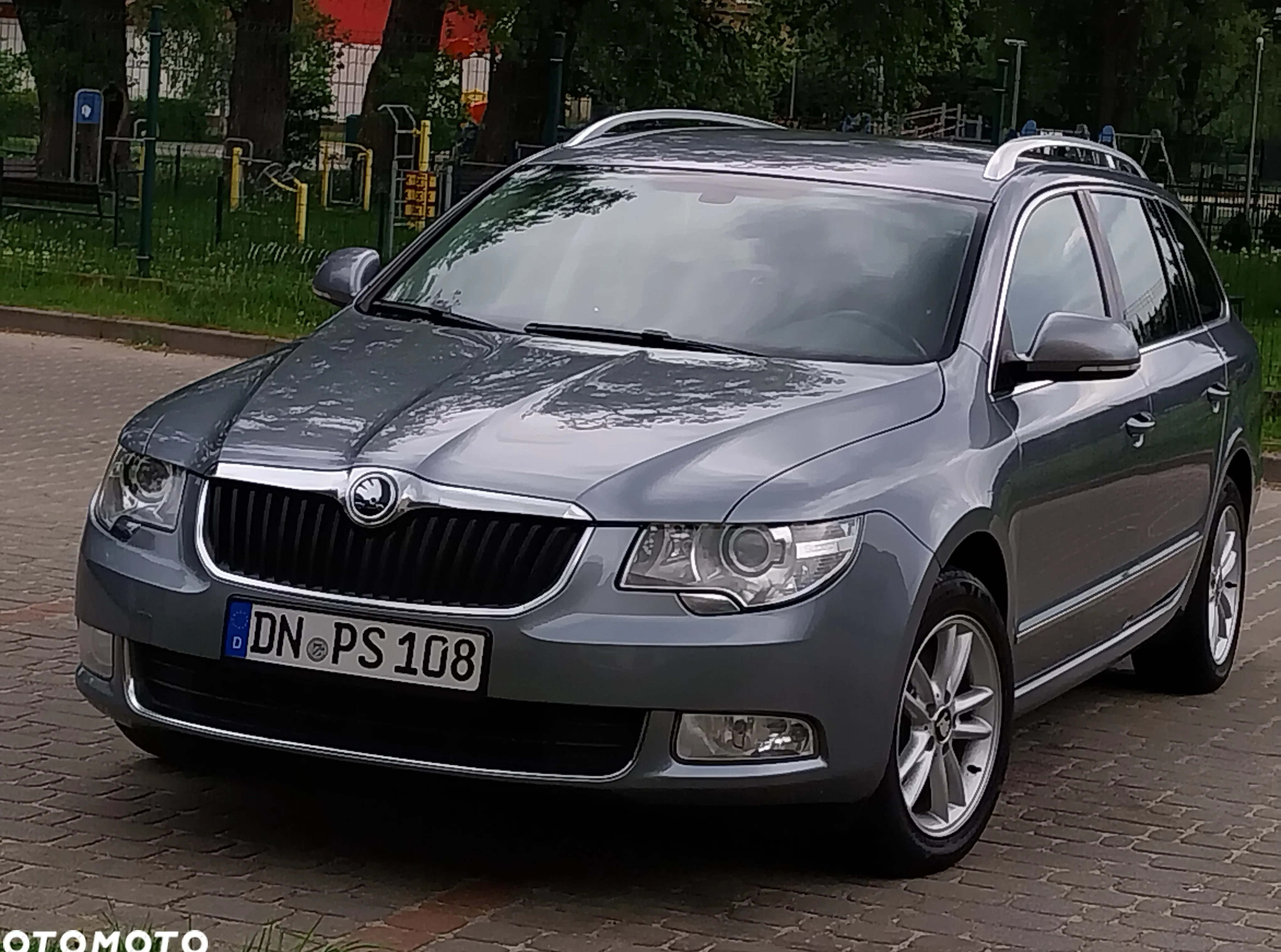 warmińsko-mazurskie Skoda Superb cena 31700 przebieg: 243754, rok produkcji 2012 z Orneta